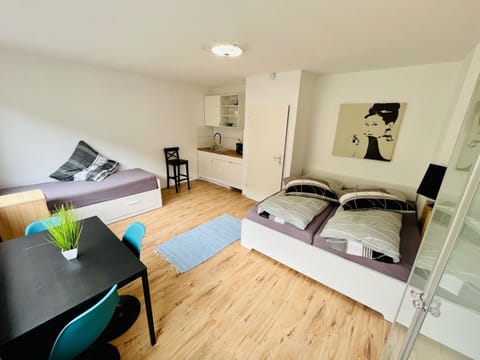 Bed, Photo of the whole room
