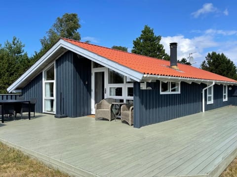 Holiday Home Ertan - 500m from the sea by Interhome House in Västra Götaland County