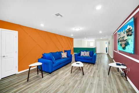 TV and multimedia, Living room, Seating area