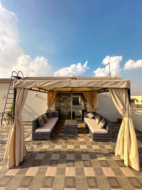 Patio, Natural landscape, View (from property/room), Balcony/Terrace