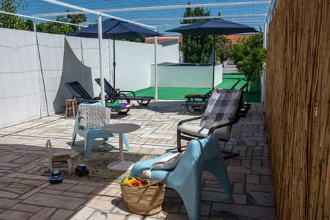 Patio, Balcony/Terrace, Seating area, Pool view, Swimming pool, Inner courtyard view, sunbed
