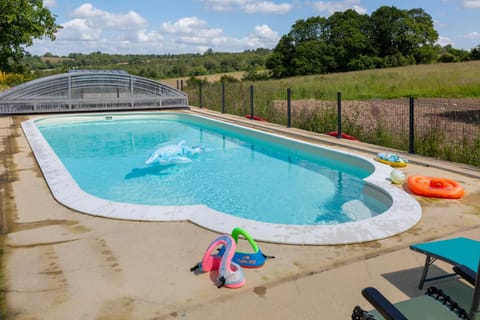 Property building, Swimming pool