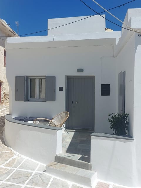 Property building, Balcony/Terrace