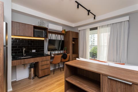 Bed, Kitchen or kitchenette, Bedroom, minibar