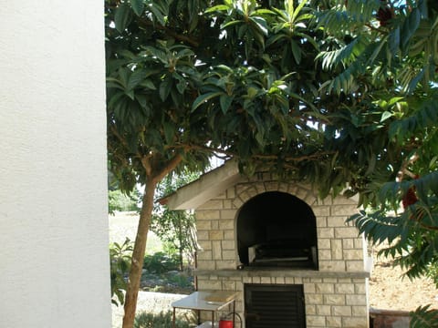 BBQ facilities, BBQ facilities