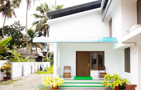 Property building, Facade/entrance