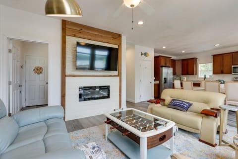 Private Dock and Fire Pit Lake of the Ozarks Home! House in Lake of the Ozarks