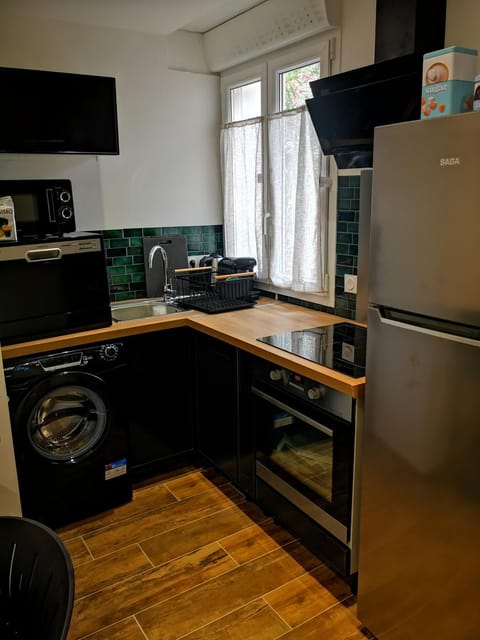 dishwasher, oven, stove