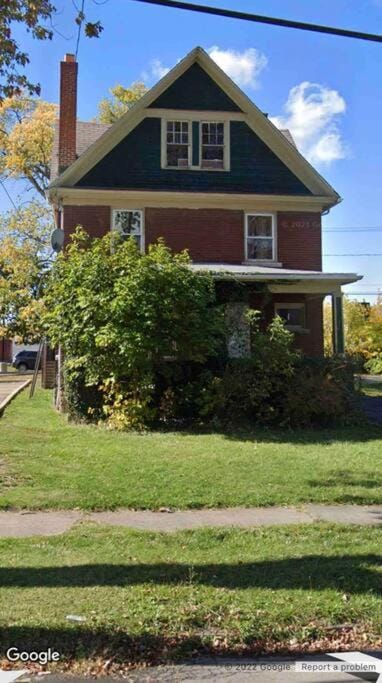 Beautifully remodeled house 1.5 miles from falls. House in Niagara Falls