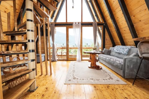 Eka's Village Chalet in Montenegro