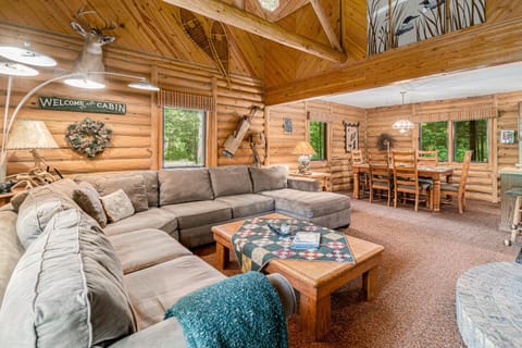The Log Cabin Cabin in Michigan