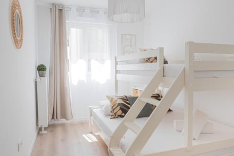 Photo of the whole room, bunk bed