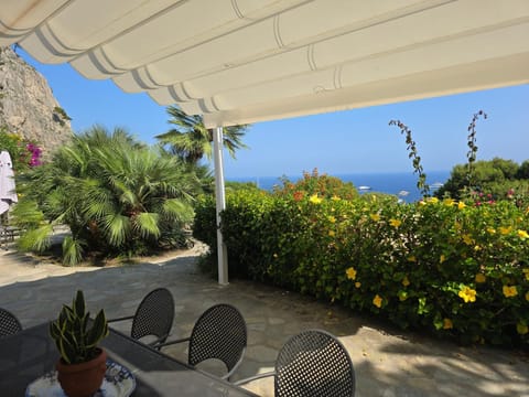 Villa Sterlizia House in Capri