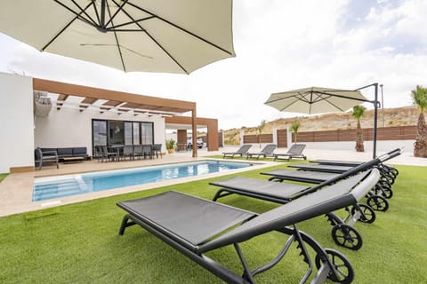 Pool view, Swimming pool, sunbed