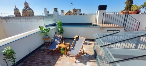 Solarium, Swimming pool