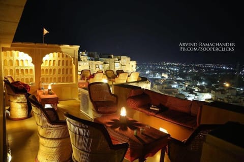 Balcony/Terrace, City view