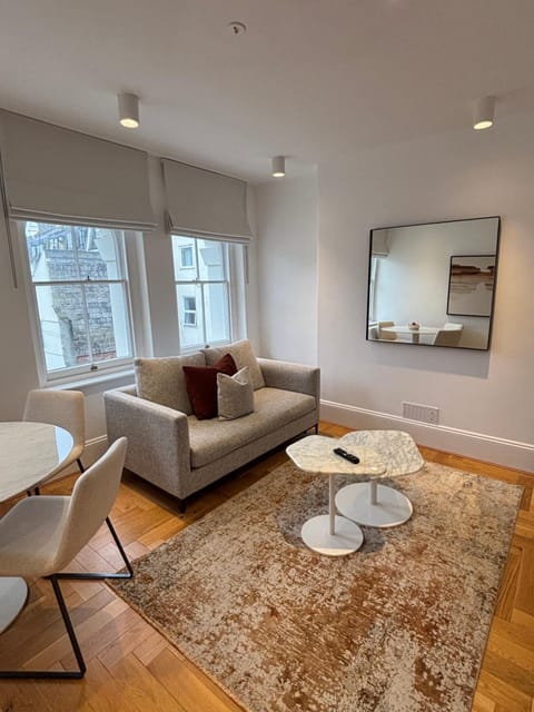 FOX ON THE HOE - Luxury Apartment accommodation Apartment in Plymouth