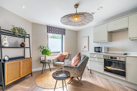 Kitchen or kitchenette, Living room