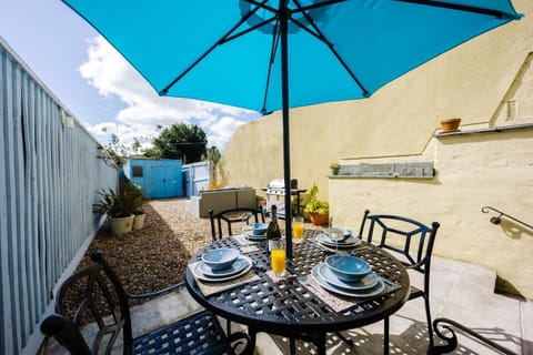 Patio, Garden, Garden view