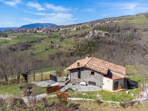 Property building, Spring, Day, Natural landscape, Bird's eye view, Mountain view