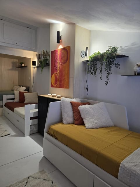 Bed, Night, Bedroom