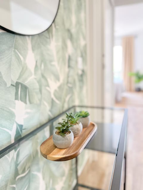 Lobby or reception, Decorative detail