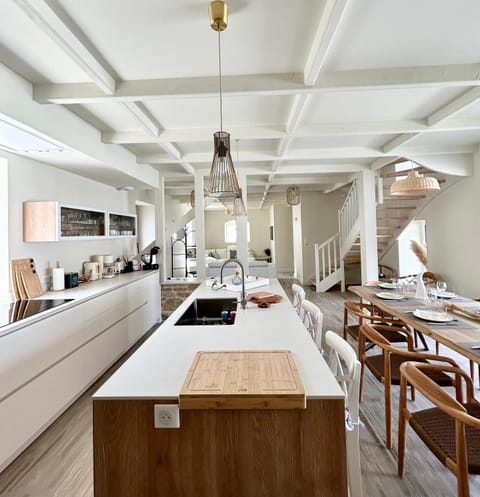 Le 70 Sainte Marine House in Combrit