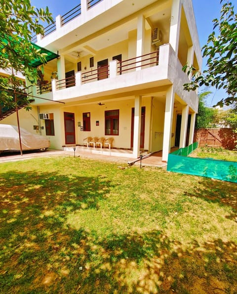 Property building, Garden