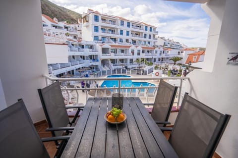 Balcony/Terrace, Pool view, Swimming pool