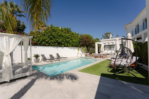 Seating area, Swimming pool