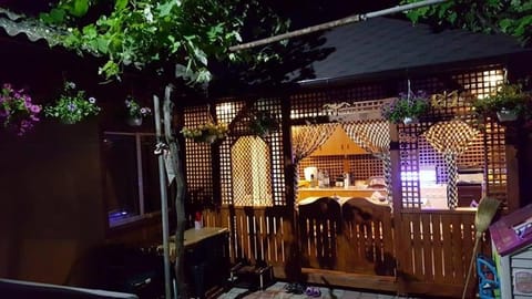Balcony/Terrace, Dining area