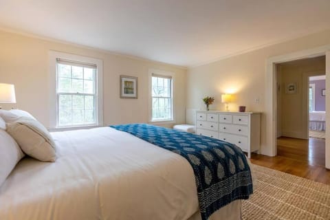 5 min walk to Equinox from The Manchester West House in Vermont