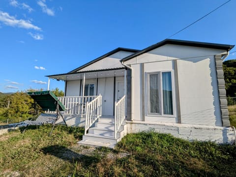 Property building, Day