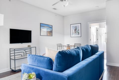 CozySuites Music Row Charming 1BR free parking 34 Apartment in Music Row