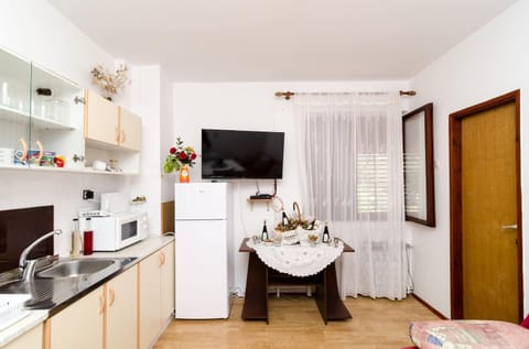 Guest House Kola Bed and Breakfast in Dubrovnik-Neretva County