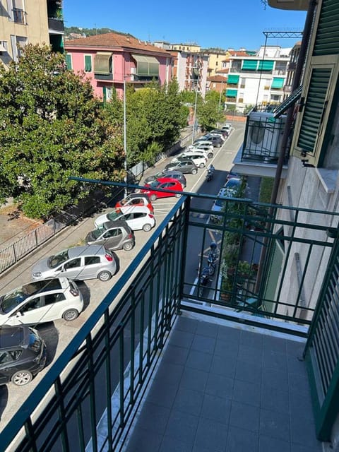 Near Station-Terre d'aMare Liguria 2 Apartment in La Spezia