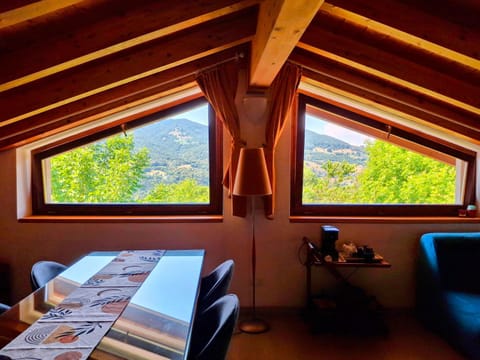 Seating area, Bedroom, Mountain view