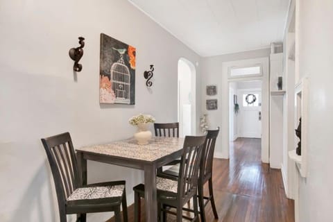 Charming Midtown Apt - Hannon Hideaway Unit C Apartment in Mobile