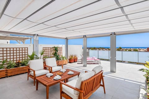 Balcony/Terrace, Dining area, Sea view, sunbed