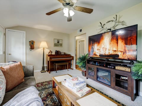 Mid-Century Brick Bungalow Home House in Evansville