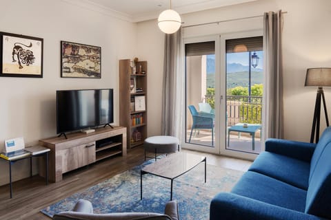 TV and multimedia, Living room, Seating area