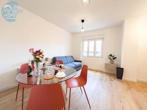 Economo B1 Tirabora Short Rent Apartment in Trieste