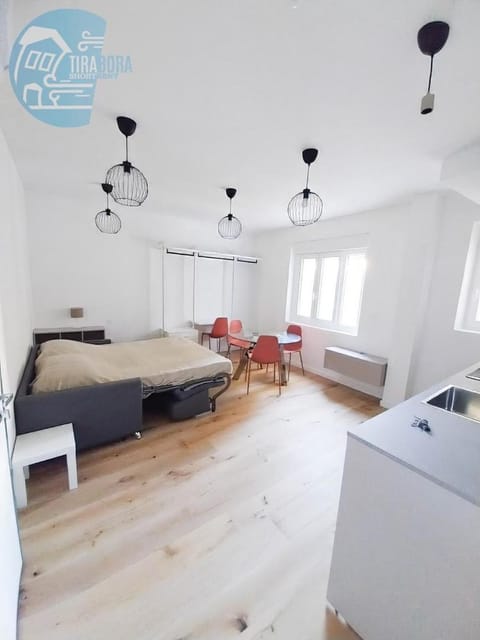 Economo B5 Tirabora Short Rent Apartment in Trieste