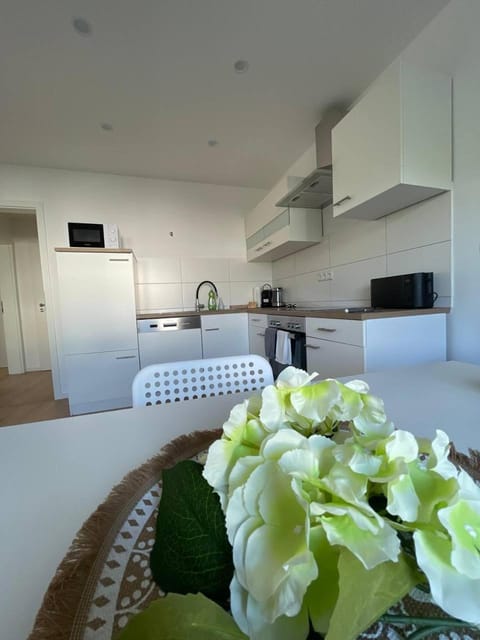 Kernsaniertes Monteurhaus mit 2 Apartments in Wirges Apartment in Rhineland-Palatinate