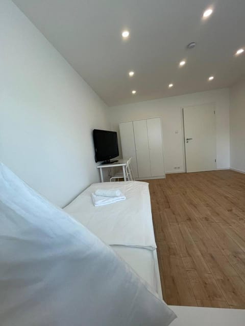 Kernsaniertes Monteurhaus mit 2 Apartments in Wirges Apartment in Rhineland-Palatinate