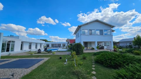 Property building, Garden, Garden view