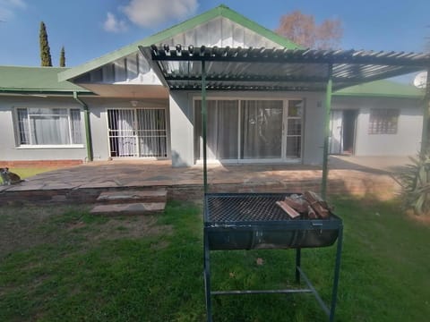 Property building, Patio, Day, BBQ facilities