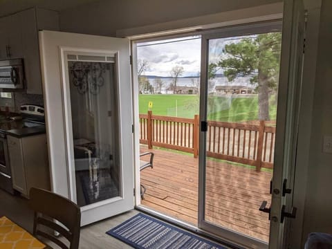 Renovated 2bed-1bath home, Lake WI, Ferry, Devil's Lake! House in Merrimac