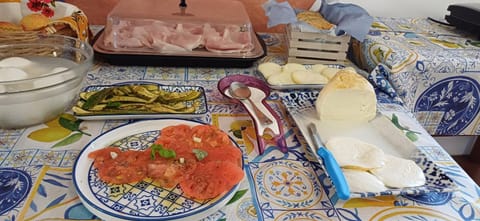 Breakfast, Continental breakfast