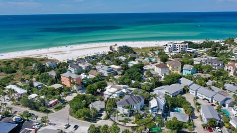 Tropical Oasis - 5290 House in Siesta Beach